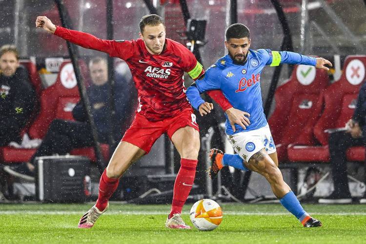 包含荷甲转会期再迎强敌，亚特兰大状态回暖，主帅态度：震撼外界，阵容厚度经受考验的词条雷速体育入口